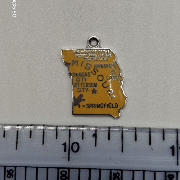 Missouri State Sterling Silver Charm Pendant Yellow Enamel - Picture 3 of 3